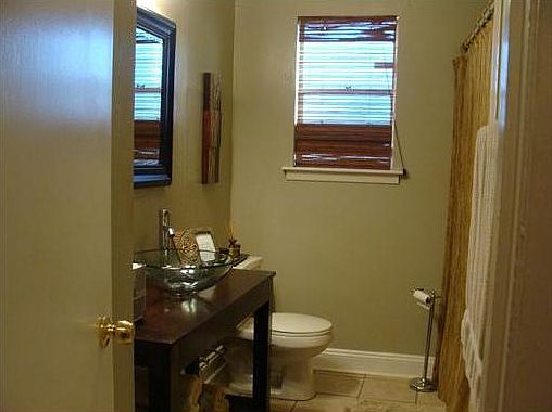 5th image of 1526 Maplewood Dr