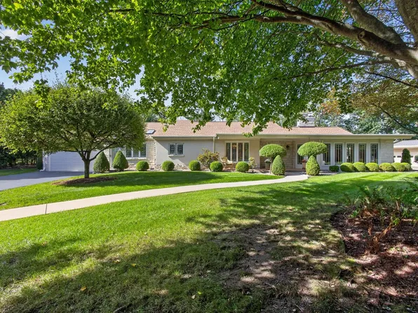 6717 N Holly COURT, Fox Point, WI 53217