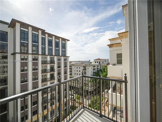 4100 Salzedo St #916 — Photo 17