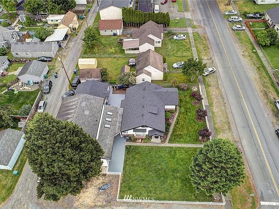 5th image of 1901 7th Street