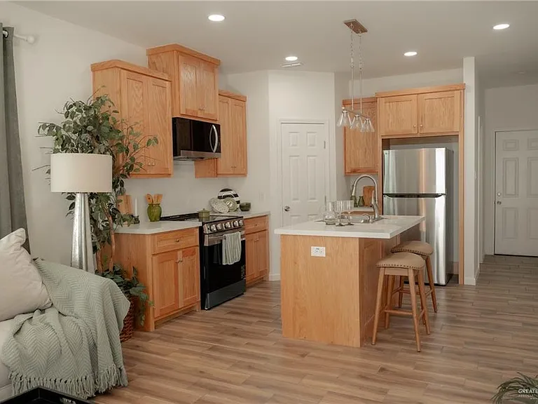 2104 E San Andrea St #4 — Photo 16