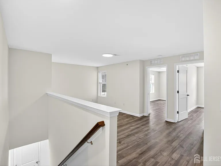 728 Station Rd — Photo 9