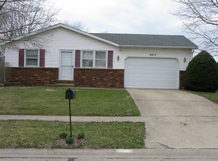 2017 Scarbrough Rd, Springfield, IL 62702