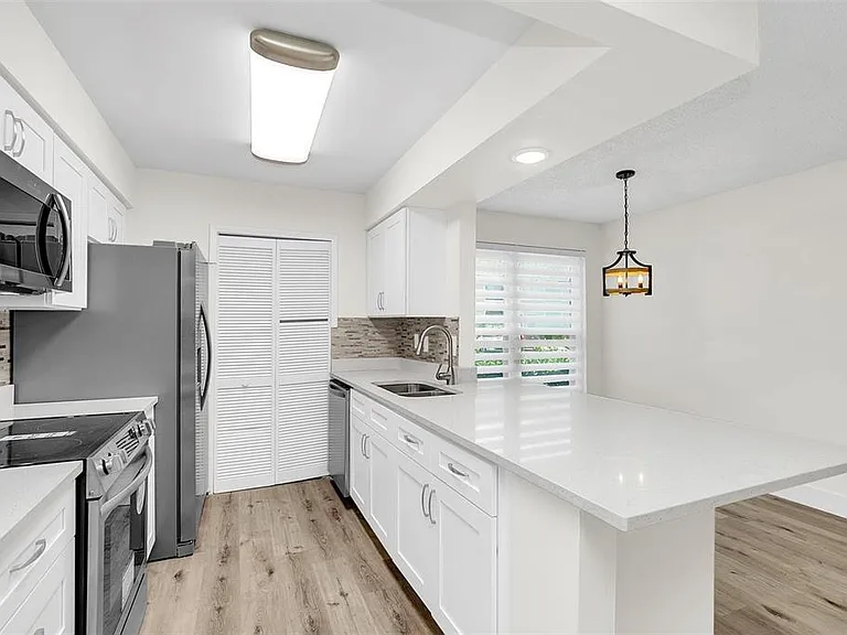 600 Casa Park Ct #M — Photo 7