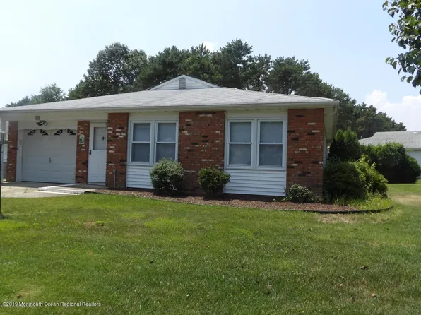 22 Yorkwood Dr, Brick, NJ 08723