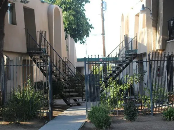 Sierra Vista Apts, 5655 E Huntington Ave APT 208, Fresno, CA 93727