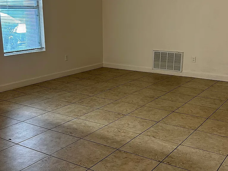 54 Blue Echo Ct — Photo 3