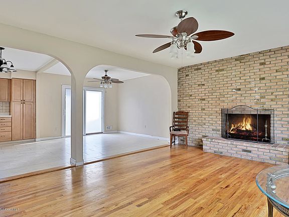 5th image of 714 Dow Ave