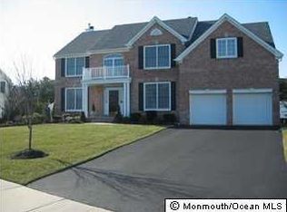 17 Jackson Cir, Ocean, NJ 07712