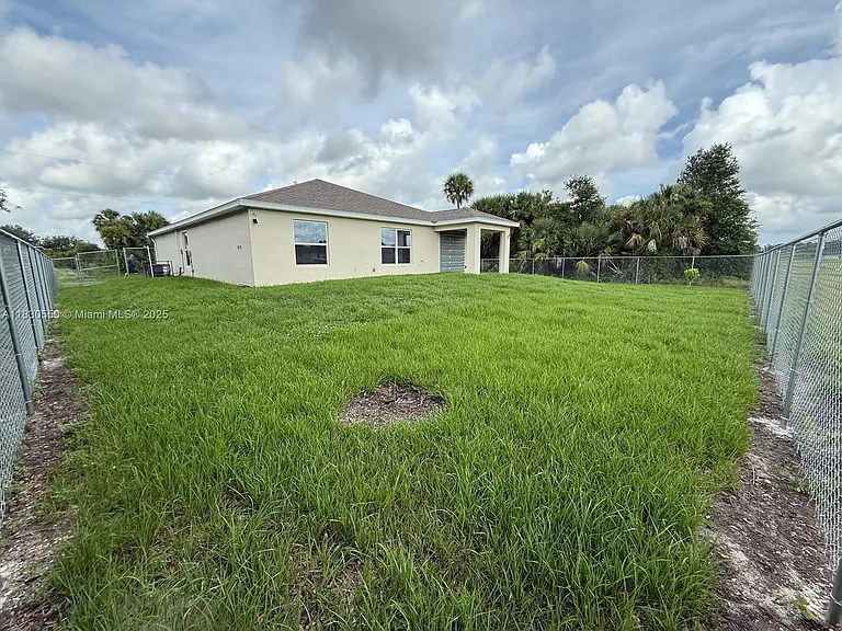 3051 NW Beechwood Cir — Photo 21