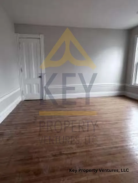 1016 Lake Avenue - 3 — Photo 3
