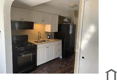 3 bed, 1000 sqft, $1,195 — Photo 3