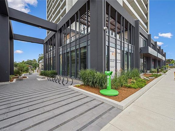 3rd image of 741 King St W #501
