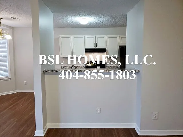 302 Hillcrest Ln — Photo 8