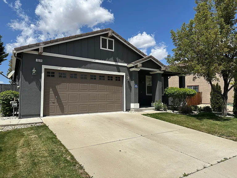 1570 Iratcabal Dr — Photo 2