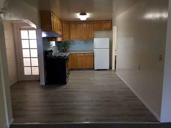 3rd image of 148 Visitacion Ave