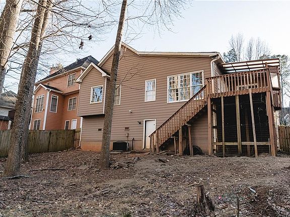 5th image of 525 Rams Way