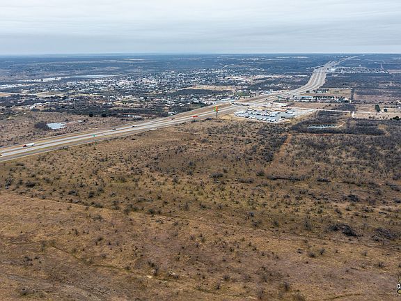 2nd image of 1333 Highway 283 N