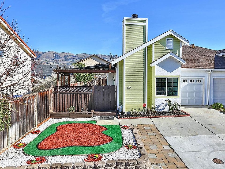 1st image of 2220 Freya Dr