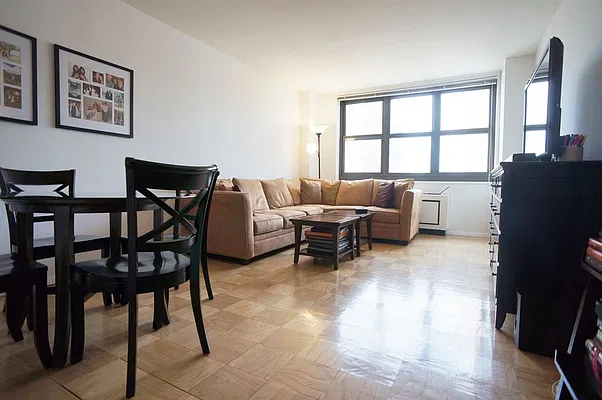 Rented by Bold New York | media 8