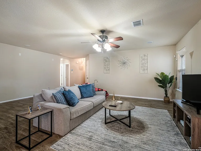 5402 Duke Fld — Photo 4