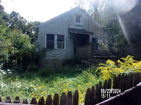 1650 Crescent Road, Clifton Park, NY 12065