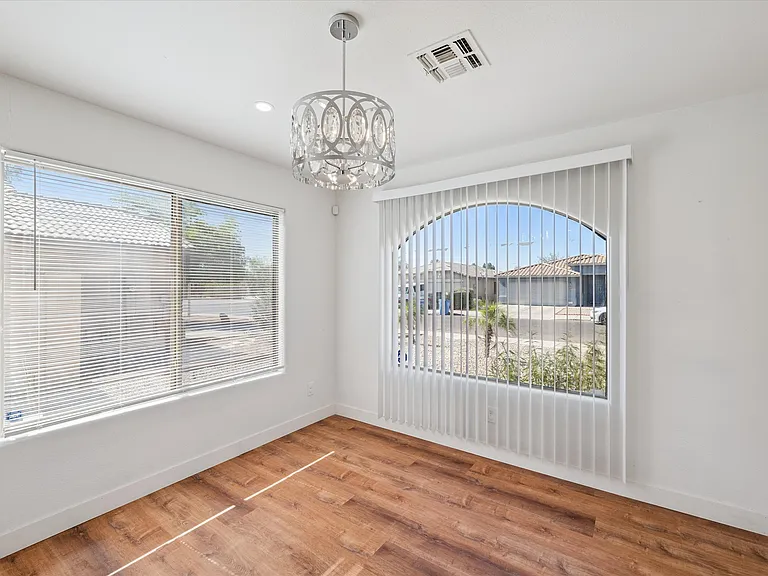 2233 W Alta Vista Rd — Photo 19