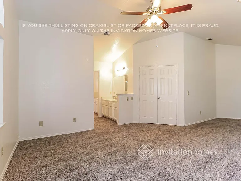 8186 Devon Park Ct — Photo 10