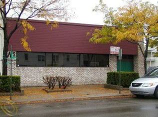 15318 Mack Ave, Grosse Pointe Park, MI 48230