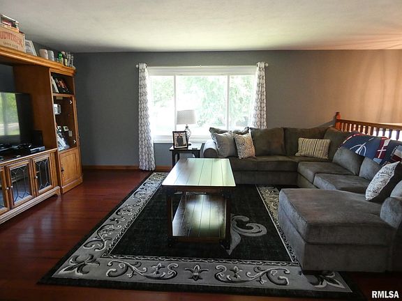 3rd image of 2806 W Wardcliffe Dr