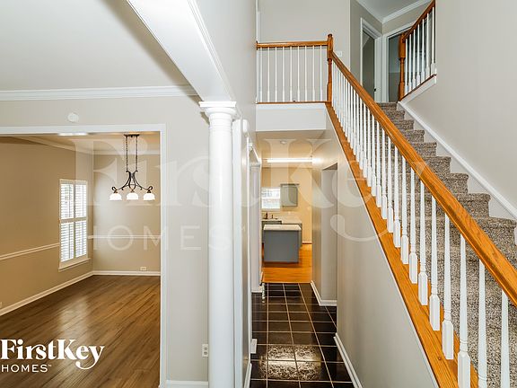 3rd image of 2108 Pineapple Ct