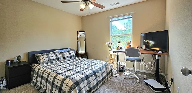 7721 Cortlandt Pl — Photo 24