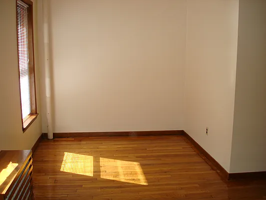 Rented by Sotheby's International Realty | media 23