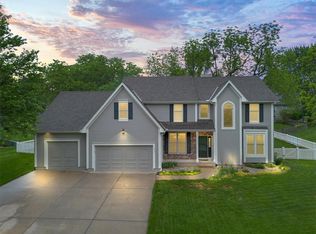 15231 Sherwood St, Leawood, KS 66224