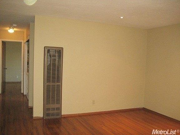 3rd image of 7741 Quincewood Cir