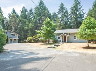 1012 Leschi Pl, Fox Island, WA 98333