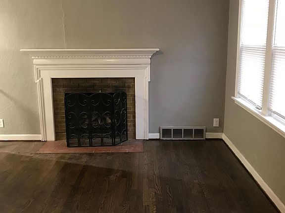 Gas fireplace.