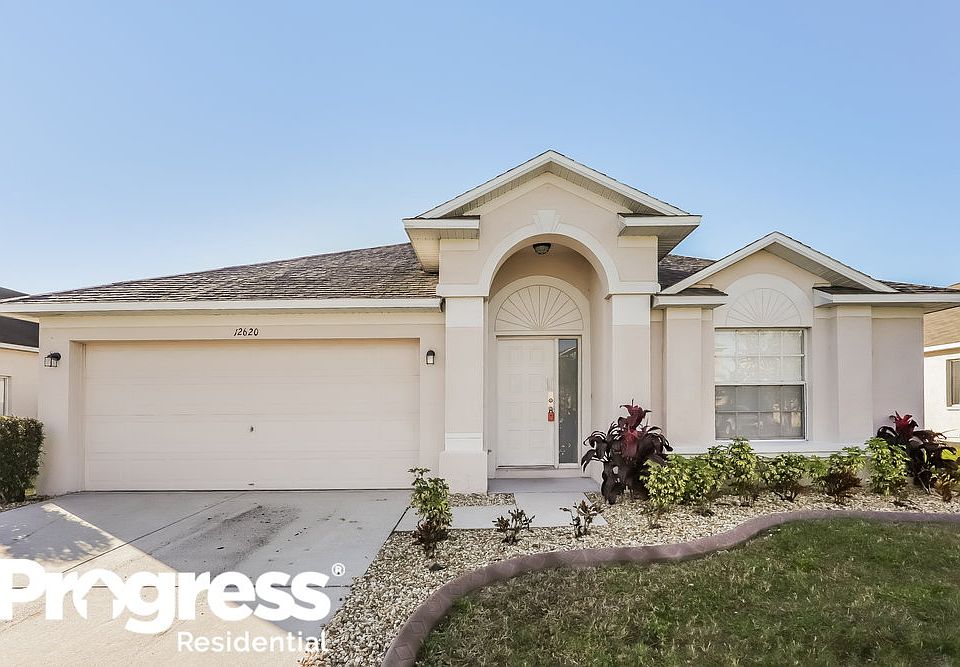 1st image of 12620 Longcrest Dr