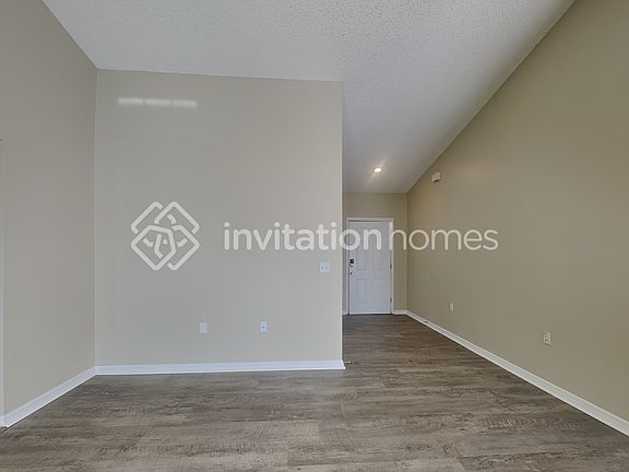 3rd image of 681 Lakemont Dr
