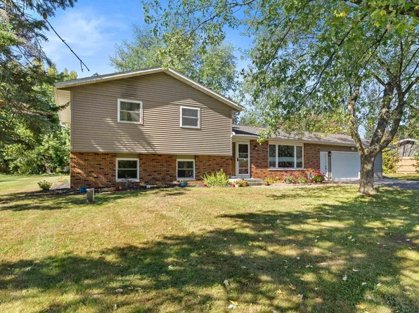 1552 AGNES DRIVE, Stevens Point, WI 54482