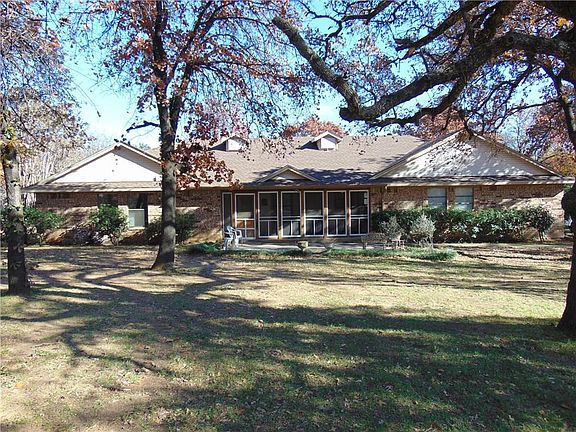 2nd image of 3370 Crawford Dr