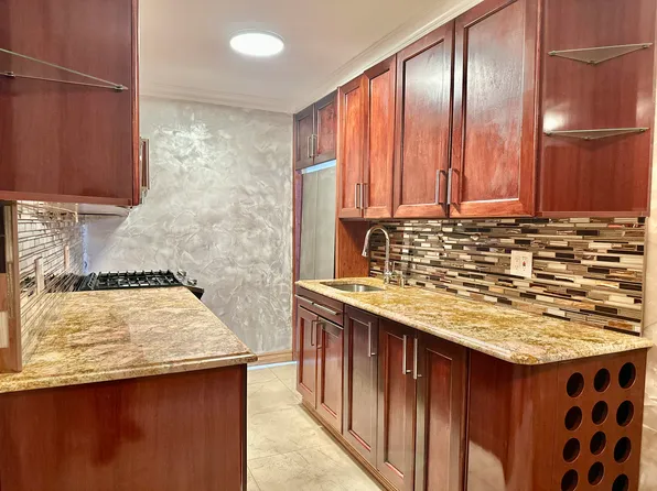 2461 East 29th Street image 1 of 6