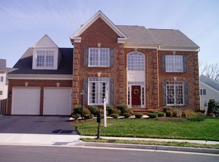 6415 Deepwood Farm Dr, Clifton, VA 20124