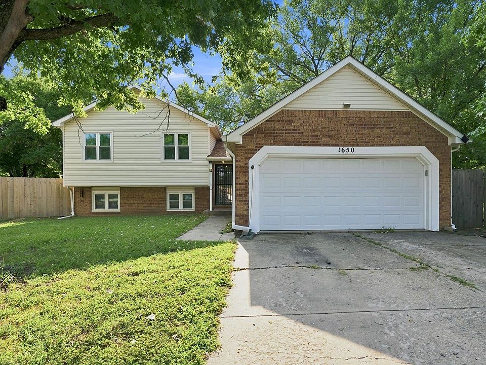 1st image of 1650 S Willow Oak Ct