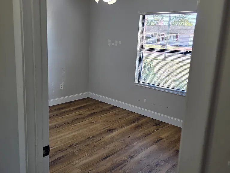 1215 Mellisa Dr — Photo 16