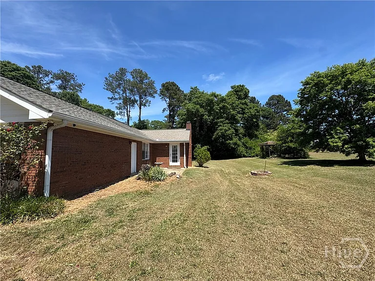 1041 Limmerick Dr — Photo 5