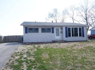 1013 W Madison Dr, O'Fallon, IL 62269
