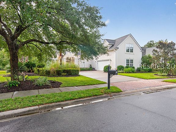 2nd image of 13 Gables Ln