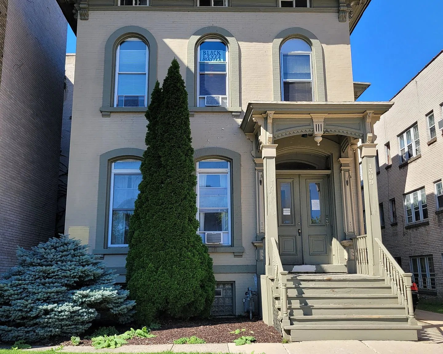 1309 Cass — Photo 3