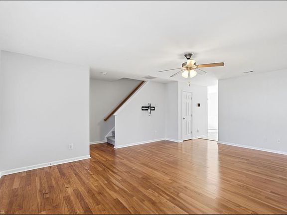 3rd image of 465 Ansley Way
